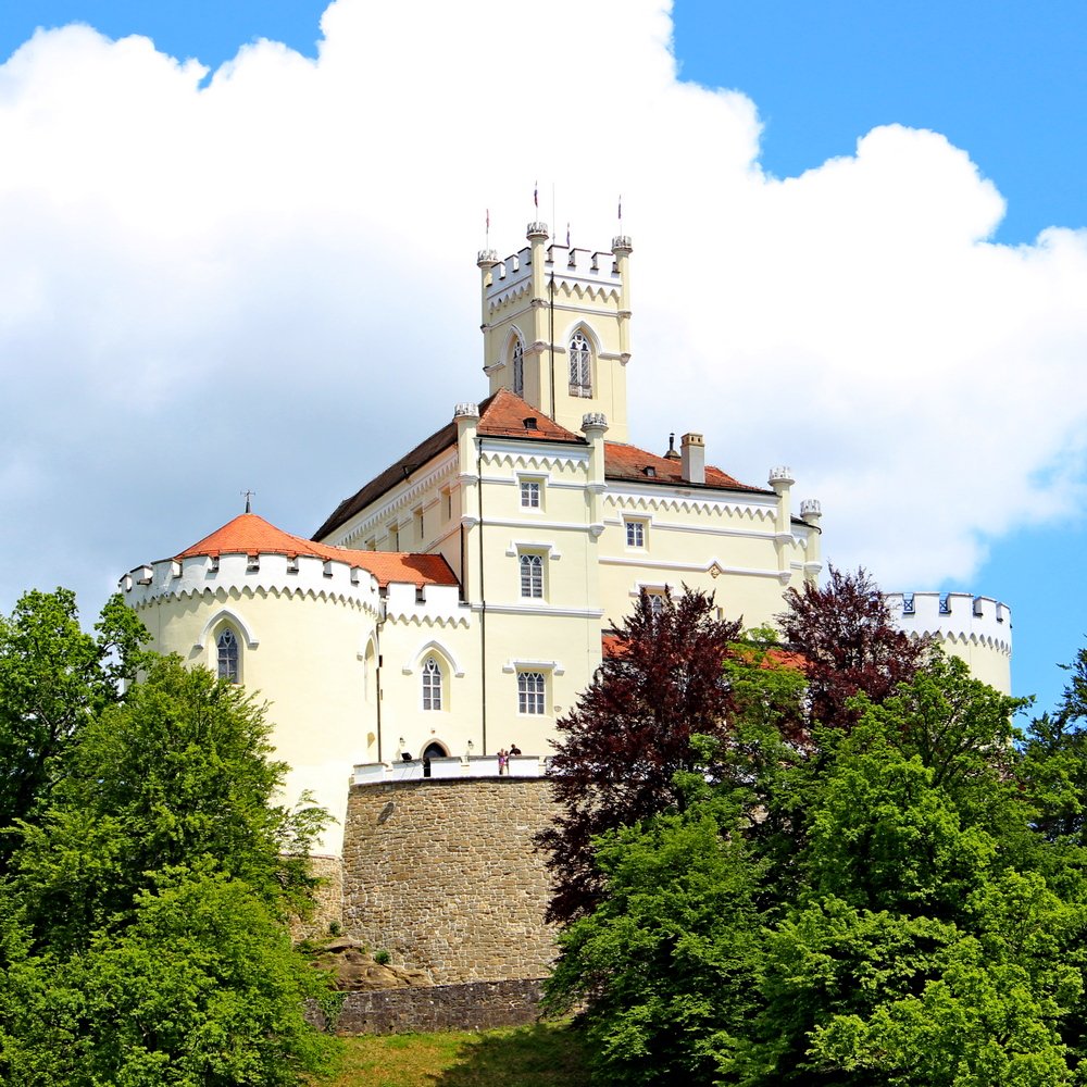 Croatia castles day trip from Zagreb